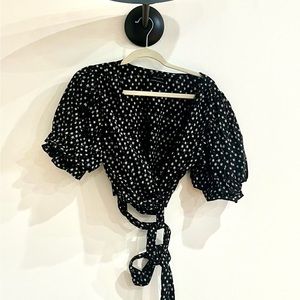 Puffy sleeve floral wrap shirt